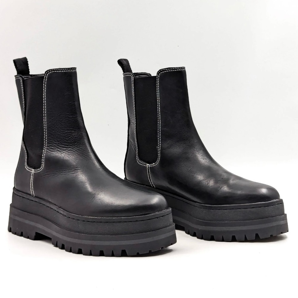 MARC FISHER boots